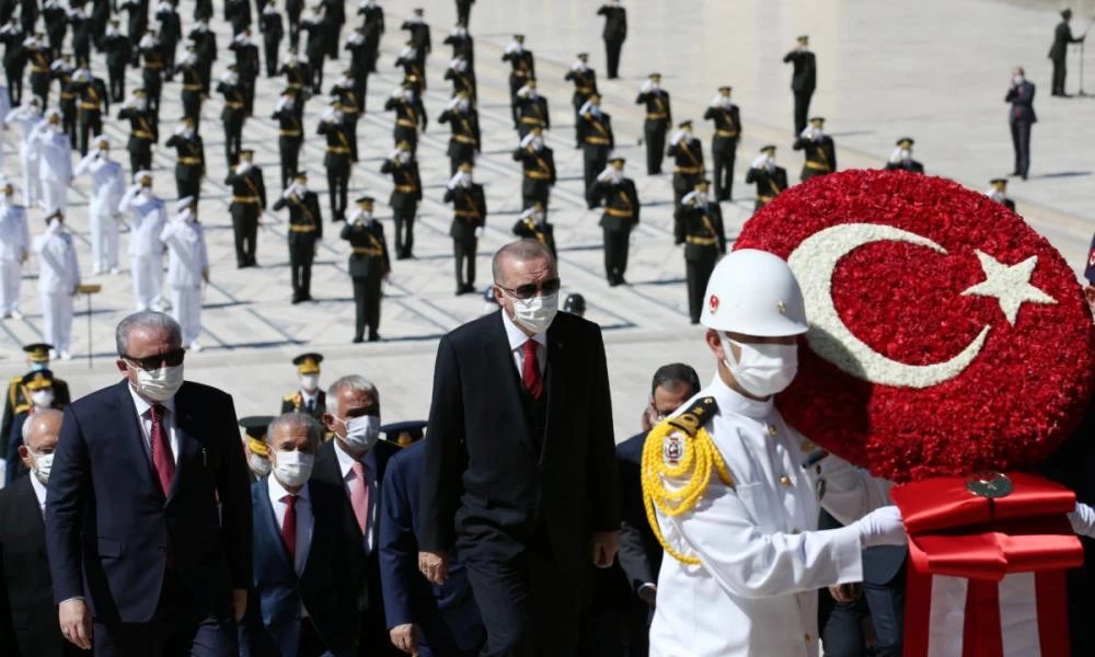 Το «παιχνίδι» του Ερντογάν στις «πλάτες» της Ελλάδας και της Δύσης